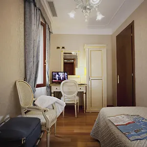 Ca' D'oro - Wenice Deep Culture Hotell